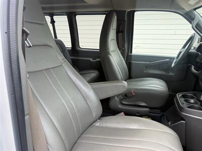 2018 Chevrolet Express LS 3500 - Photo 18 - Nashville, TN 37210