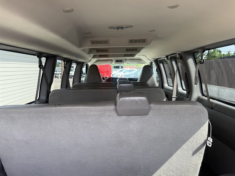 2018 Chevrolet Express LS 3500 - Photo 29 - Nashville, TN 37210