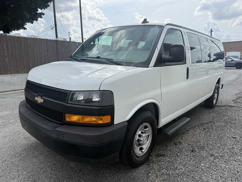 2018 Chevrolet Express LS 3500 - Photo 2 - Nashville, TN 37210