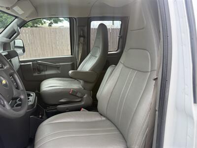 2018 Chevrolet Express LS 3500 - Photo 11 - Nashville, TN 37210