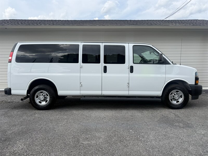 2018 Chevrolet Express LS 3500   - Photo 1 - Nashville, TN 37210