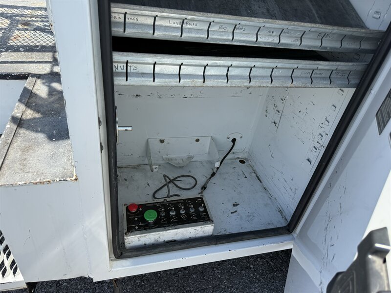2016 Ford F-550 XL ALTEC BUCKET TRUCK - Photo 14 - Nashville, TN 37210