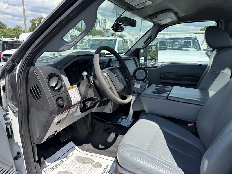 2016 Ford F-550 XL ALTEC BUCKET TRUCK - Photo 41 - Nashville, TN 37210