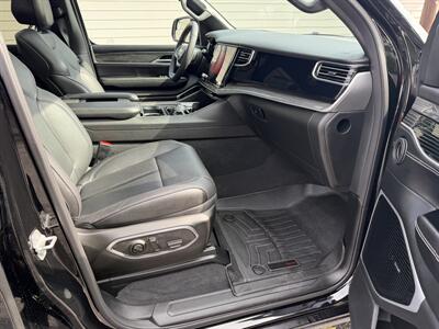 2022 Jeep Wagoneer Series III - Photo 33 - Nashville, TN 37210