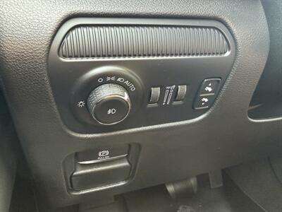 2022 Jeep Wagoneer Series III - Photo 36 - Nashville, TN 37210