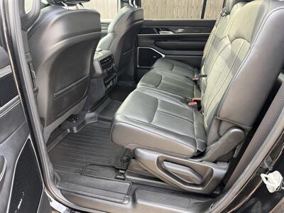 2022 Jeep Wagoneer Series III - Photo 24 - Nashville, TN 37210