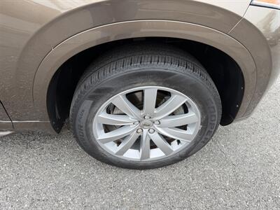 2017 Volvo XC90 T5 Momentum   - Photo 12 - Nashville, TN 37210