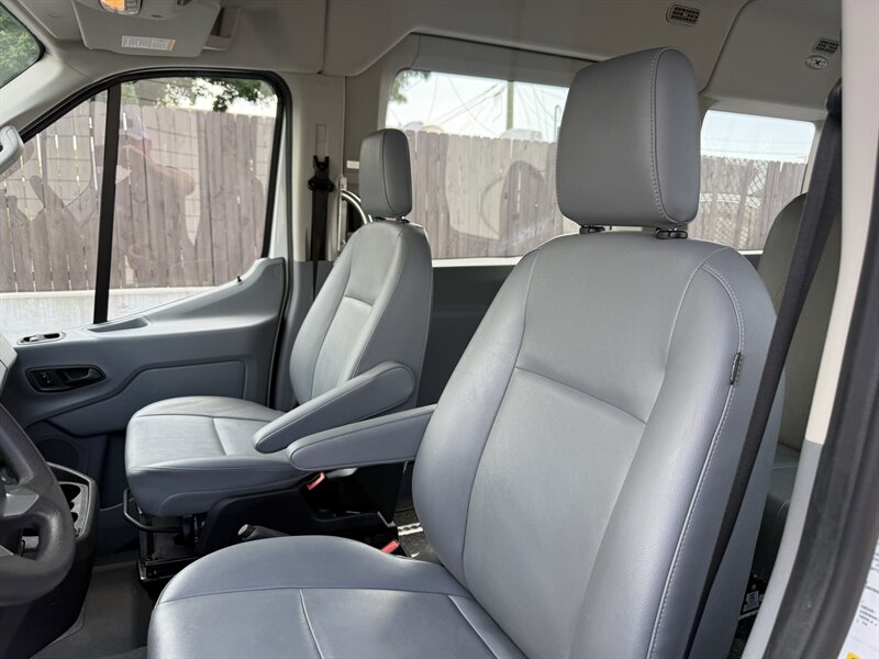 2019 Ford Transit 350 XL MOBILITY VAN - Photo 29 - Nashville, TN 37210