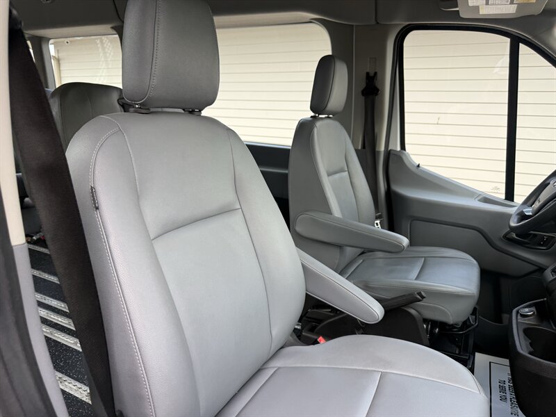 2019 Ford Transit 350 XL MOBILITY VAN - Photo 14 - Nashville, TN 37210