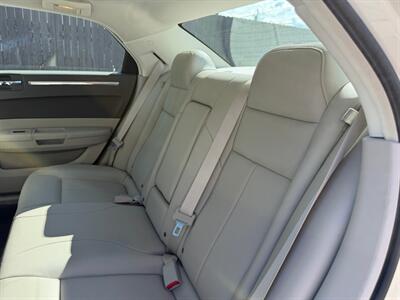 2009 Chrysler 300 Touring - Photo 24 - Nashville, TN 37210