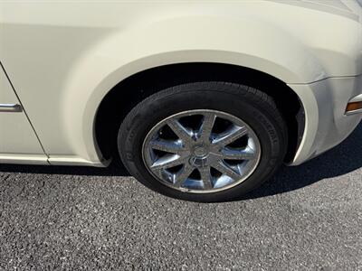 2009 Chrysler 300 Touring - Photo 13 - Nashville, TN 37210