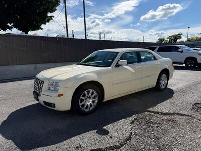 2009 Chrysler 300 Touring - Photo 7 - Nashville, TN 37210