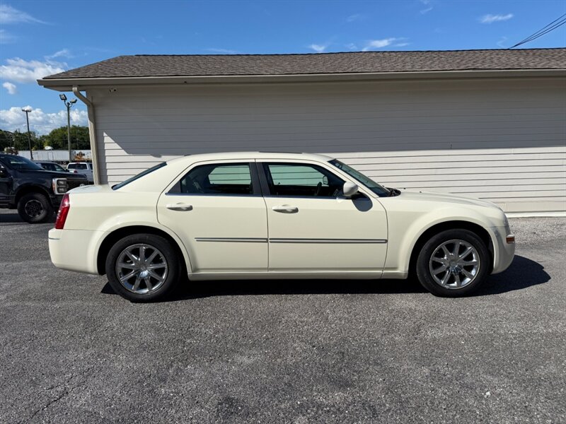2009 Chrysler 300 Touring  