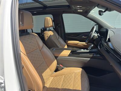 2023 Cadillac Escalade ESV Premium Luxury   - Photo 37 - Nashville, TN 37210