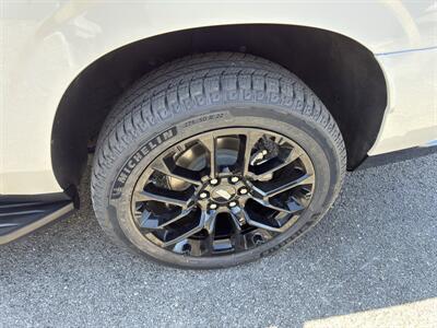 2023 Cadillac Escalade ESV Premium Luxury   - Photo 13 - Nashville, TN 37210