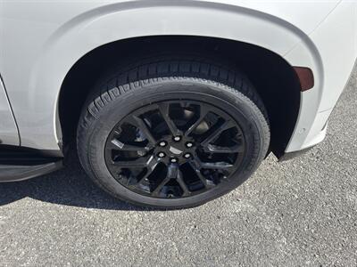 2023 Cadillac Escalade ESV Premium Luxury   - Photo 11 - Nashville, TN 37210