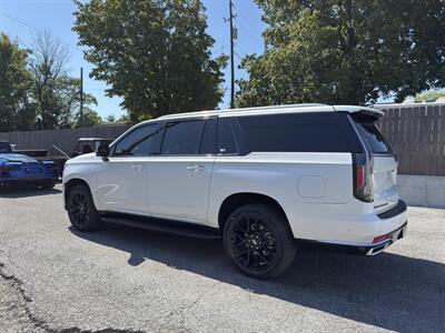 2023 Cadillac Escalade ESV Premium Luxury   - Photo 7 - Nashville, TN 37210