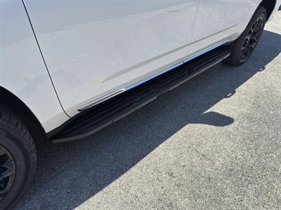 2023 Cadillac Escalade ESV Premium Luxury   - Photo 16 - Nashville, TN 37210