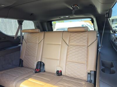 2023 Cadillac Escalade ESV Premium Luxury   - Photo 30 - Nashville, TN 37210