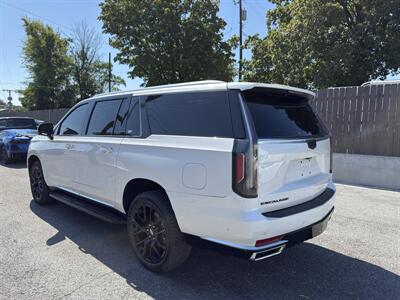 2023 Cadillac Escalade ESV Premium Luxury   - Photo 8 - Nashville, TN 37210