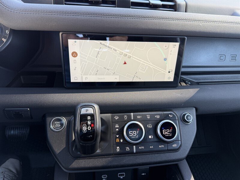 2023 Land Rover Defender 90 X-Dynamic SE   - Photo 35 - Nashville, TN 37210