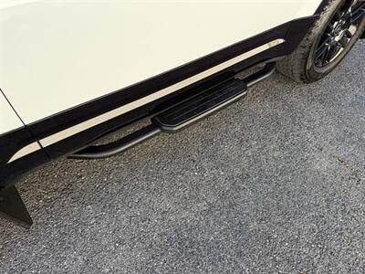 2023 Land Rover Defender 90 X-Dynamic SE   - Photo 13 - Nashville, TN 37210