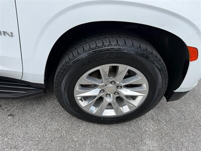 2022 Chevrolet Suburban Premier - Photo 12 - Nashville, TN 37210