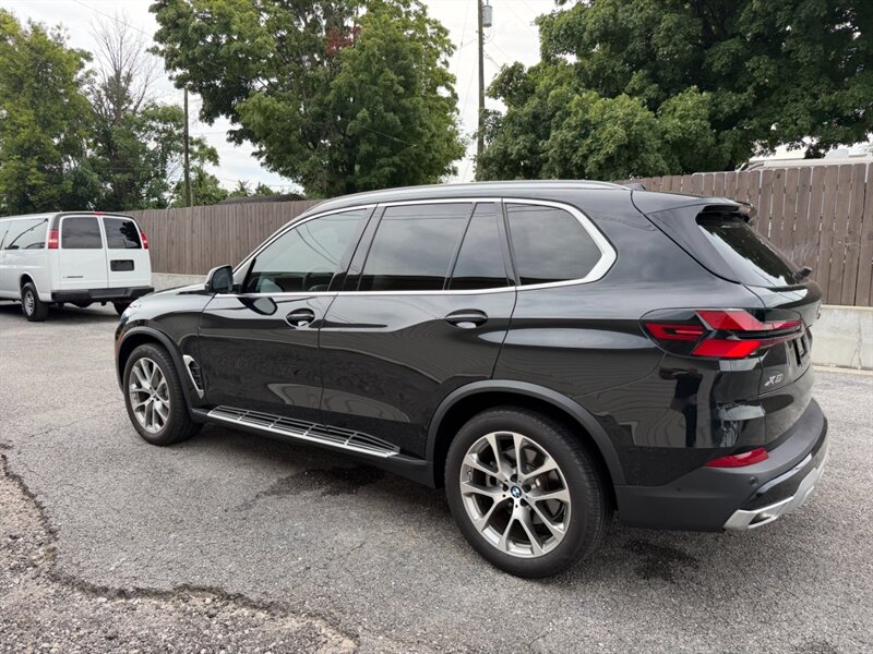 2025 BMW X5 sDrive40i - Photo 7 - Nashville, TN 37210