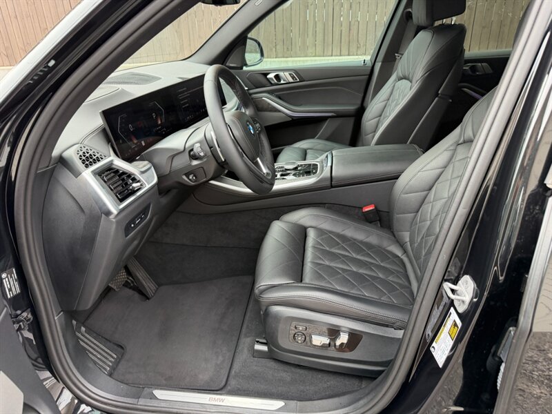 2025 BMW X5 sDrive40i - Photo 18 - Nashville, TN 37210