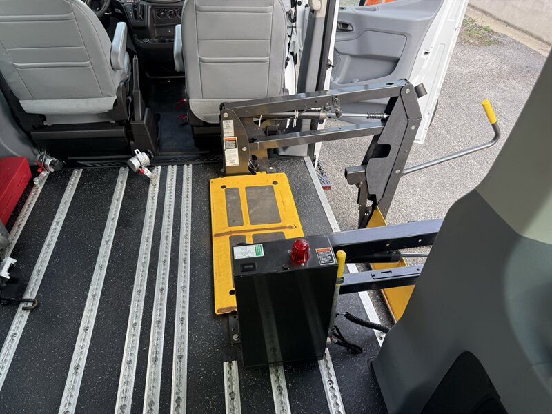 2019 Ford Transit 150 XL - Photo 31 - Nashville, TN 37210