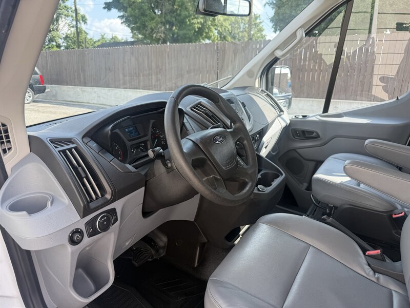 2019 Ford Transit 150 XL - Photo 5 - Nashville, TN 37210