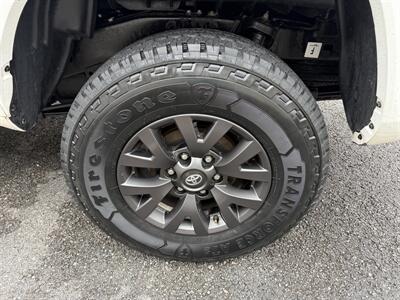 2022 Toyota Tacoma SR V6   - Photo 15 - Nashville, TN 37210