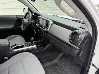 2022 Toyota Tacoma SR V6   - Photo 6 - Nashville, TN 37210