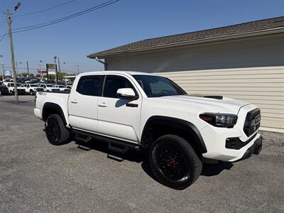 2018 Toyota Tacoma TRD Pro   - Photo 2 - Nashville, TN 37210