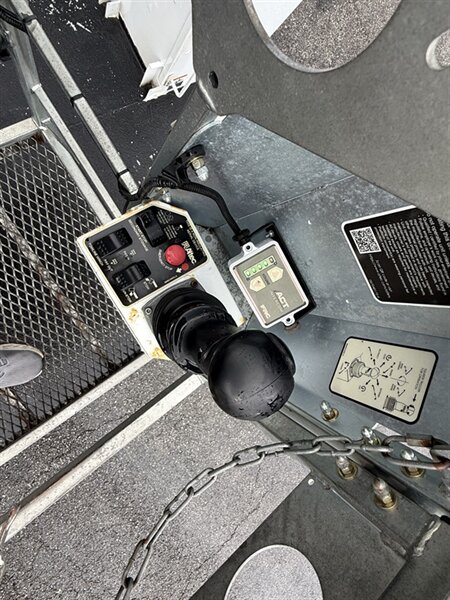 2021 Ford F-550 Super Duty XL ALTEC BUCKET TRUCK - Photo 54 - Nashville, TN 37210