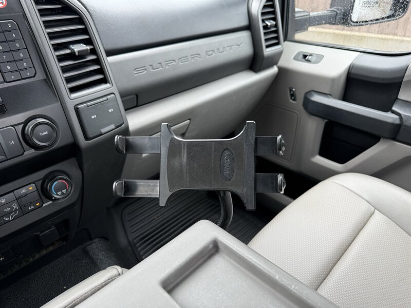 2021 Ford F-550 Super Duty XL ALTEC BUCKET TRUCK - Photo 25 - Nashville, TN 37210