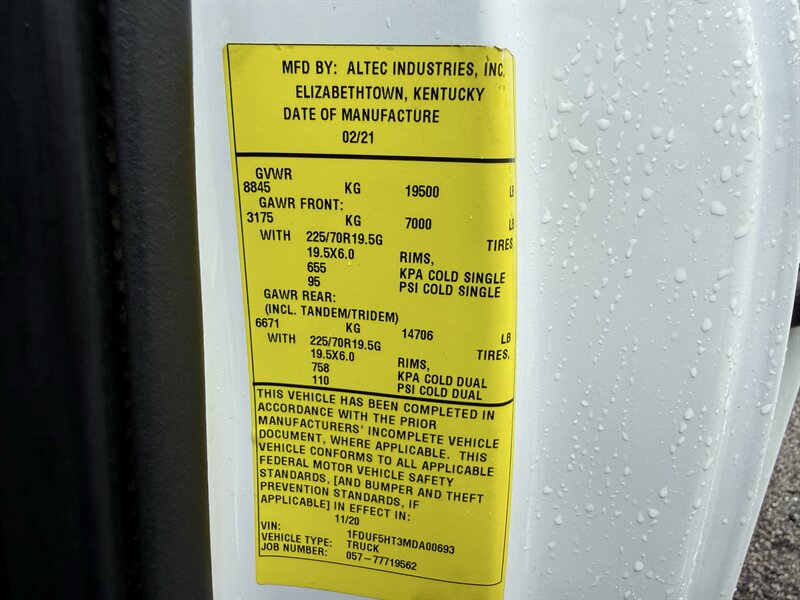 2021 Ford F-550 Super Duty XL ALTEC BUCKET TRUCK - Photo 17 - Nashville, TN 37210