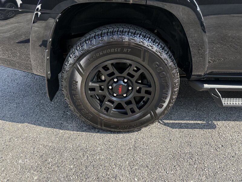 2023 Toyota 4Runner SR5 photo 21