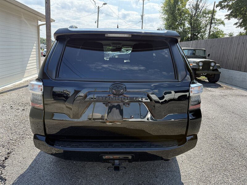 2023 Toyota 4Runner SR5 photo 36