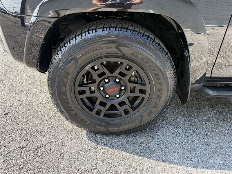 2023 Toyota 4Runner SR5 photo 28