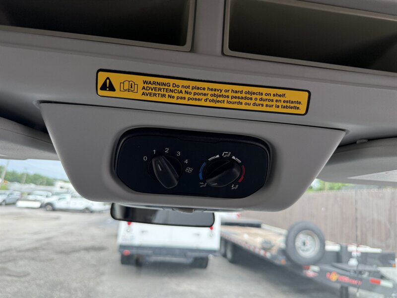 2015 Ford Transit 350 XL - Photo 10 - Nashville, TN 37210