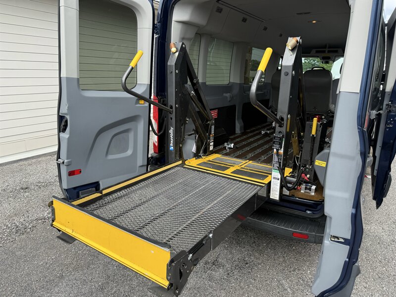 2015 Ford Transit 350 XL - Photo 17 - Nashville, TN 37210