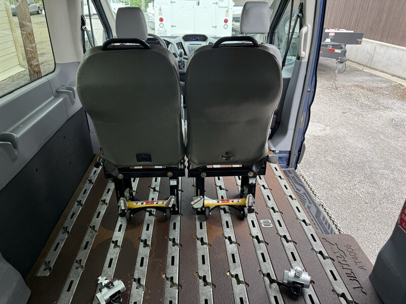 2015 Ford Transit 350 XL - Photo 4 - Nashville, TN 37210