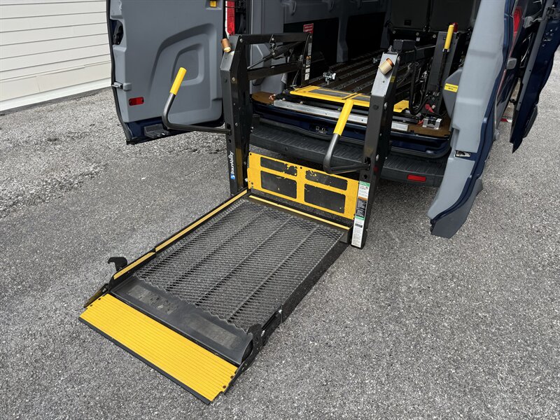 2015 Ford Transit 350 XL - Photo 24 - Nashville, TN 37210