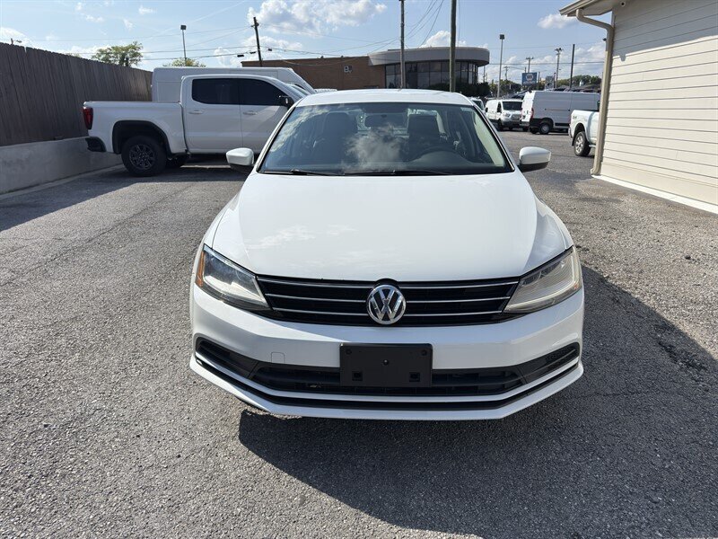 2017 Volkswagen Jetta 1.4T S photo 3
