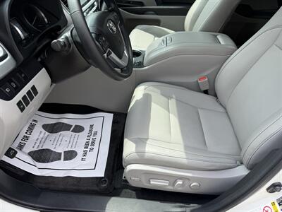 2017 Toyota Highlander XLE   - Photo 23 - Nashville, TN 37210