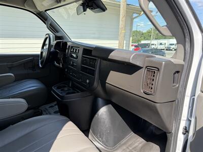 2021 Chevrolet Express 2500   - Photo 11 - Nashville, TN 37210