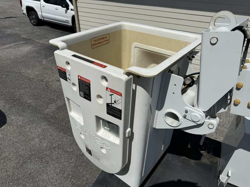 2022 Ford F-450 Super Duty XL ALTEC - Photo 37 - Nashville, TN 37210