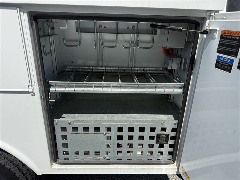 2022 Ford F-450 Super Duty XL ALTEC - Photo 29 - Nashville, TN 37210
