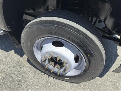 2021 Ford F-550 XL   - Photo 15 - Nashville, TN 37210